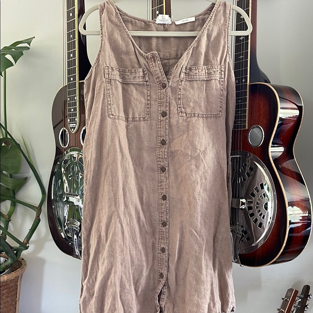 Nicole Miller Linen Top in Taupe